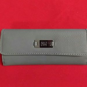 Ladies billfold